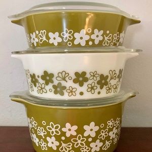 Never Used Pyrex Spring Blossom Casseroles